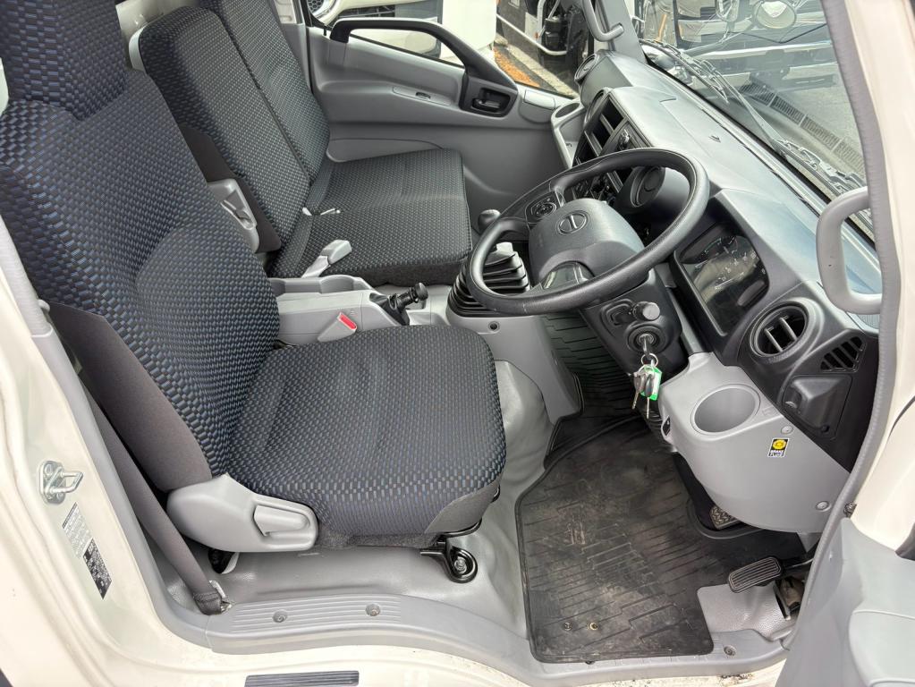 日野 デュトロ 2KG-XZU712M(2WD)の写真21