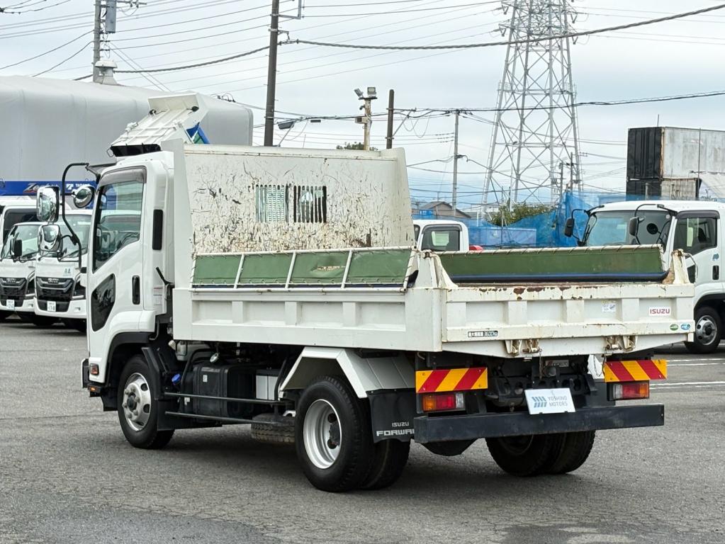 いすゞ フォワード 2RG-FRR90S1(2WD)の写真3