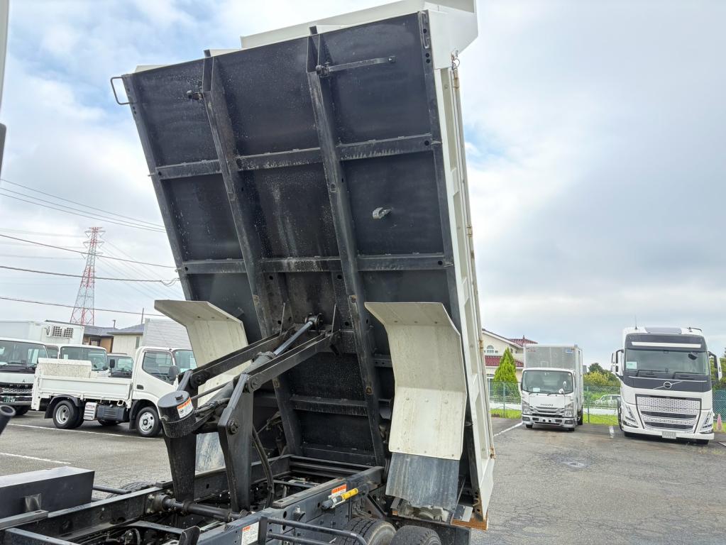 いすゞ フォワード 2RG-FRR90S1(2WD)の写真12