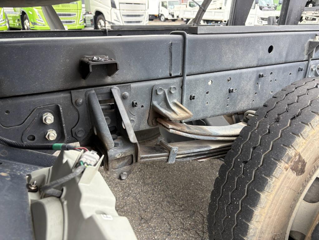 いすゞ フォワード 2RG-FRR90S1(2WD)の写真16