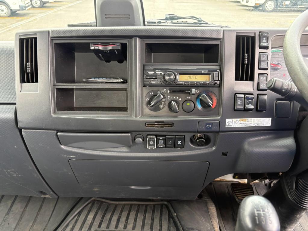 いすゞ フォワード 2RG-FRR90S1(2WD)の写真22
