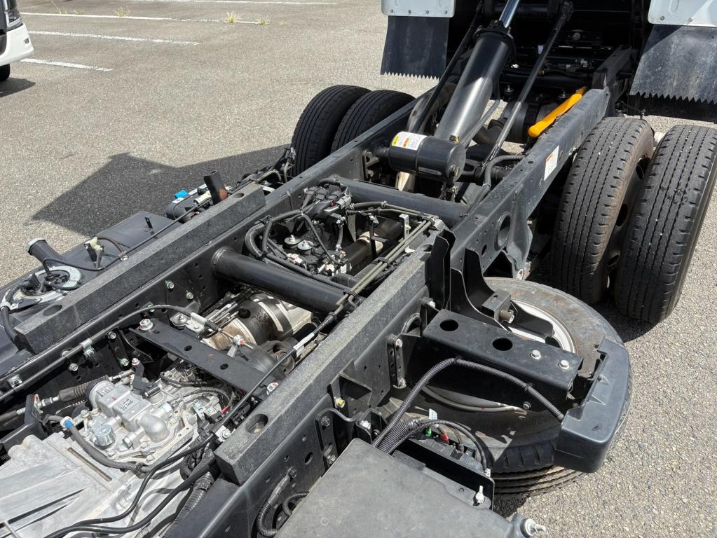 三菱 キャンター 2RG-FBA60(2WD)の写真14