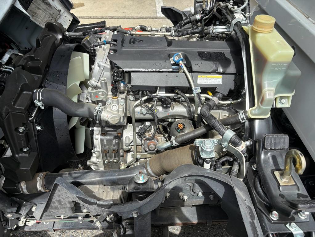 三菱 キャンター 2RG-FBA60(2WD)の写真18
