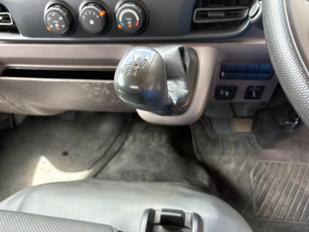 三菱 キャンター 2RG-FBA60(2WD)の写真23