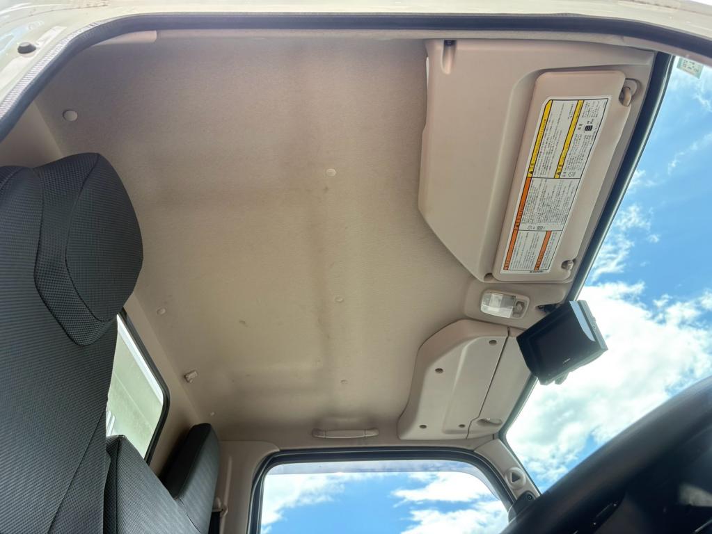 三菱 キャンター 2RG-FBA60(2WD)の写真24