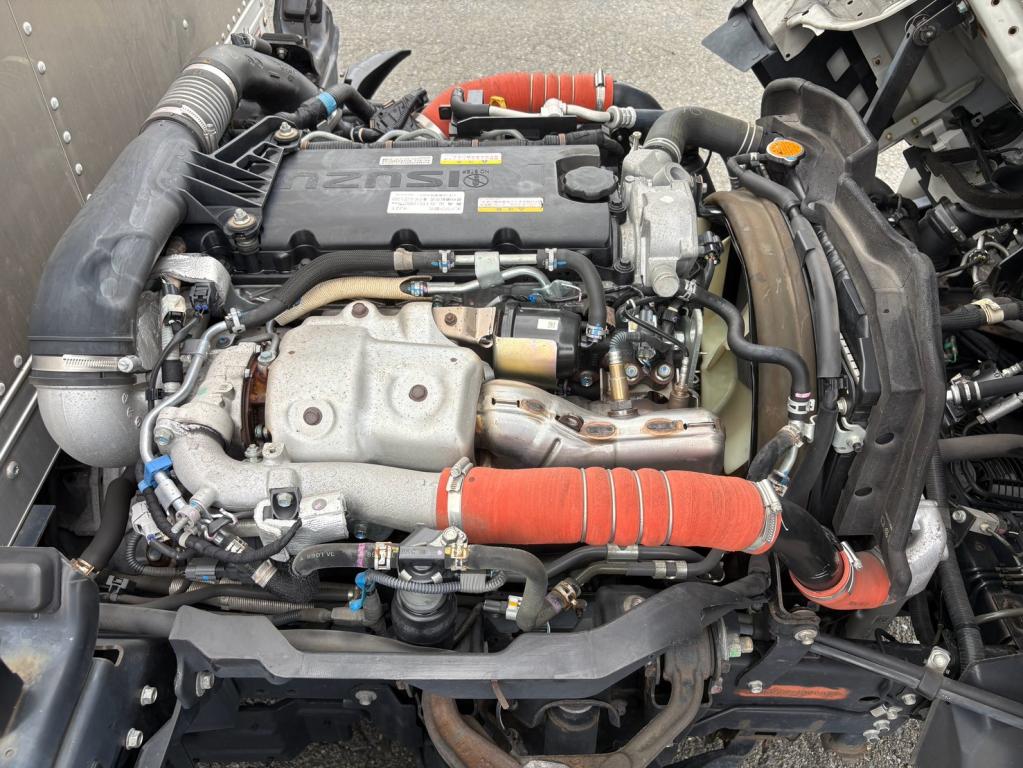 いすゞ エルフ 2RG-NLR88AN(2WD)の写真19