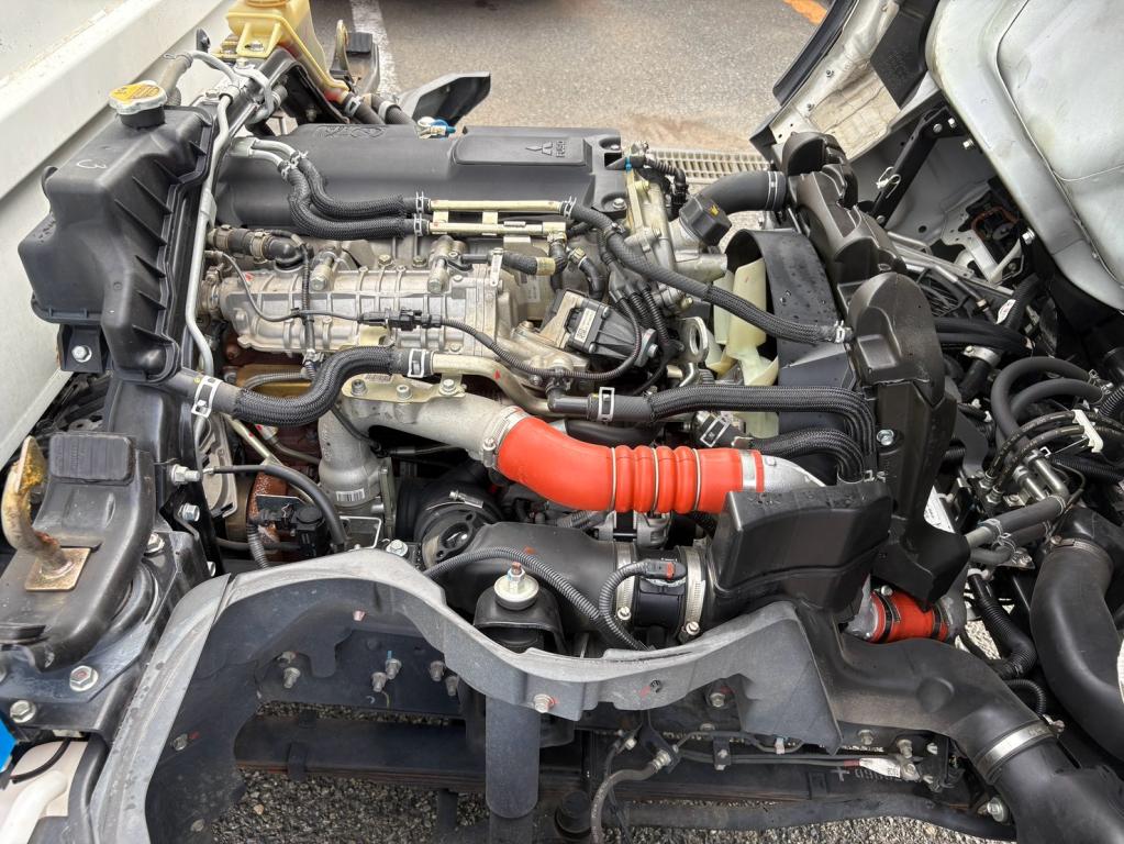 三菱 キャンター 2RG-FBA60(2WD)の写真19