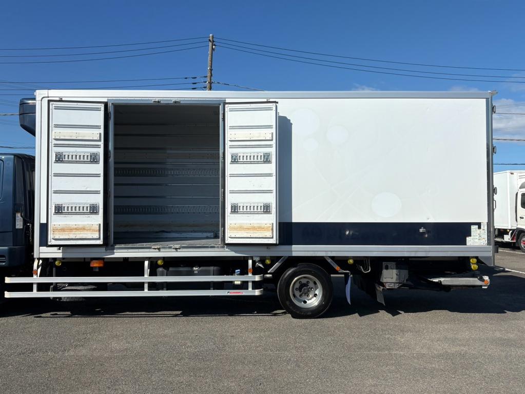 三菱 ファイター 2KG-FK65F(2WD)の写真14