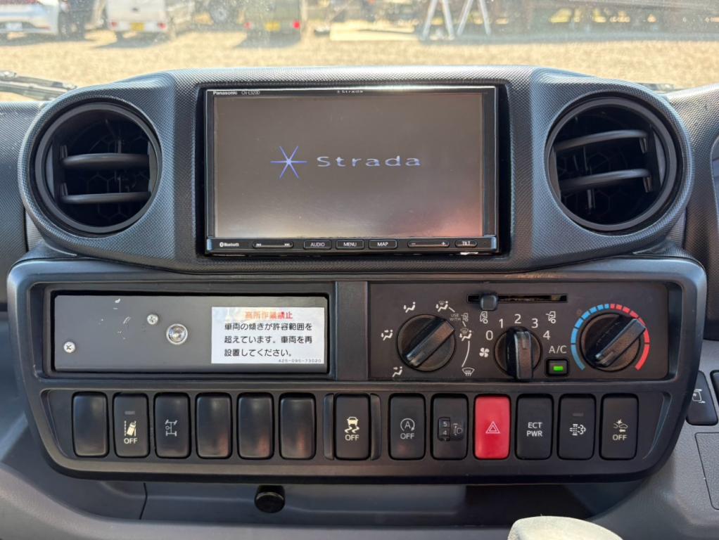 日野 デュトロ TPG-XZU600X(2WD)の写真22