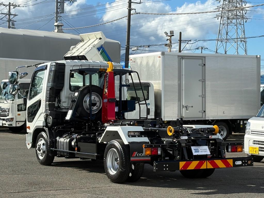 三菱 ファイター 2KG-FK72F(2WD)の写真3