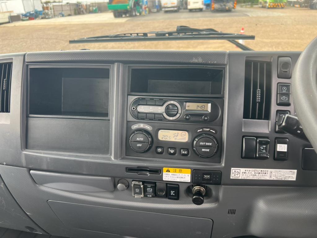 いすゞ フォワード TKG-FRR90S2(2WD)の写真22