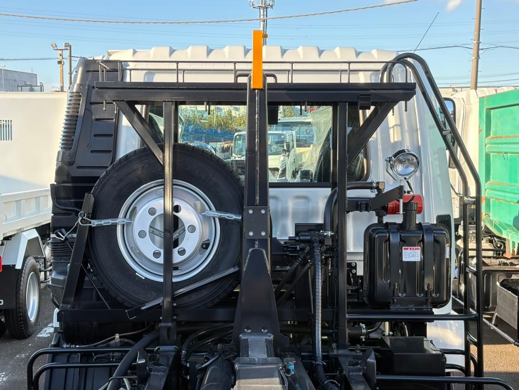 三菱 ファイター 2KG-FK72F(2WD)の写真7