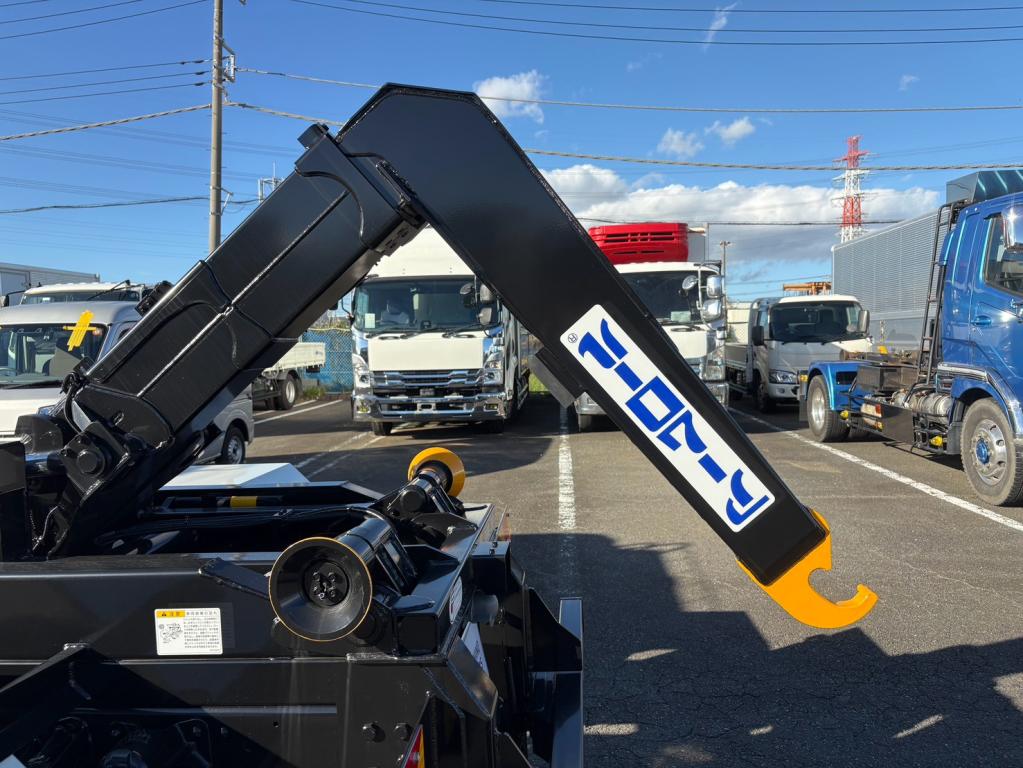 三菱 ファイター 2KG-FK72F(2WD)の写真13