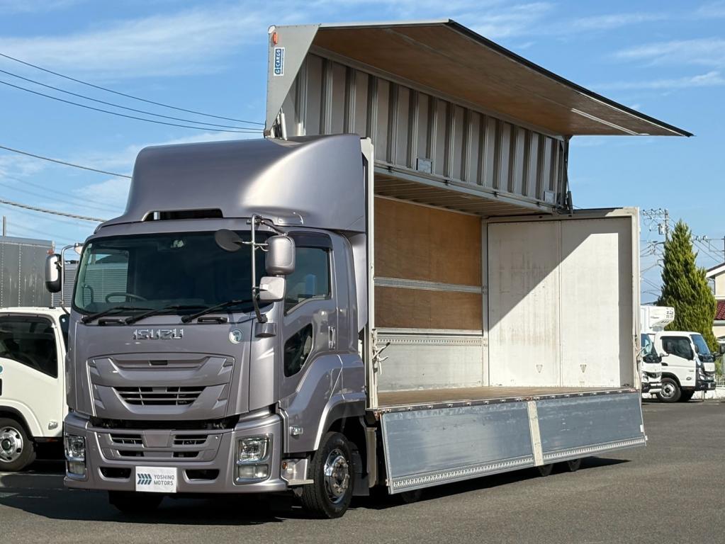 いすゞ ギガ 2PG-CYJ77C(8x4)の写真13