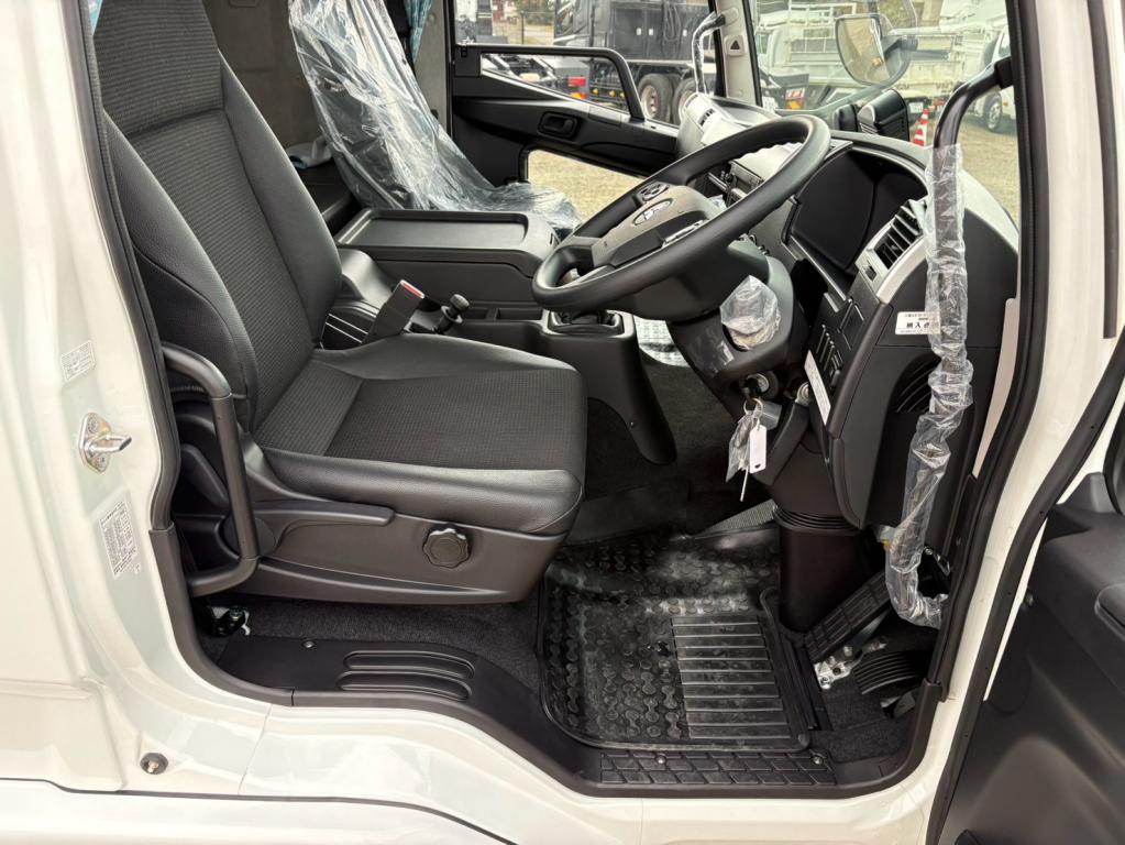 三菱 ファイター 2KG-FK62F(2WD)の写真21