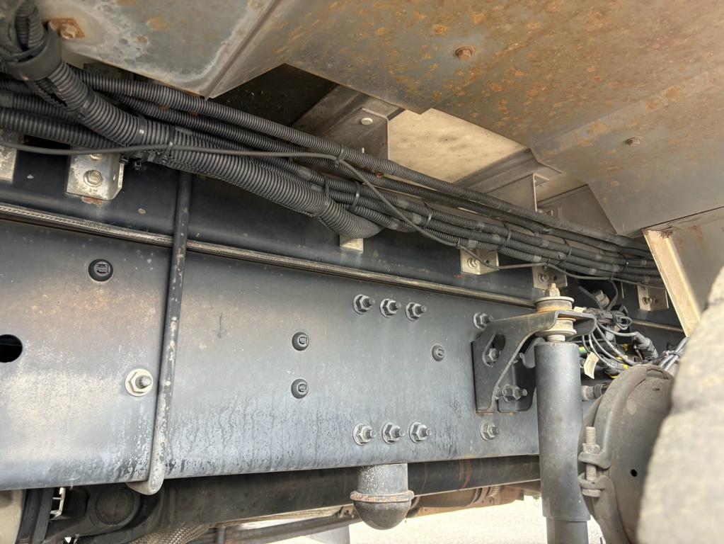 ＵＤ クオン 2PG-CG5CA(8x4)の写真15