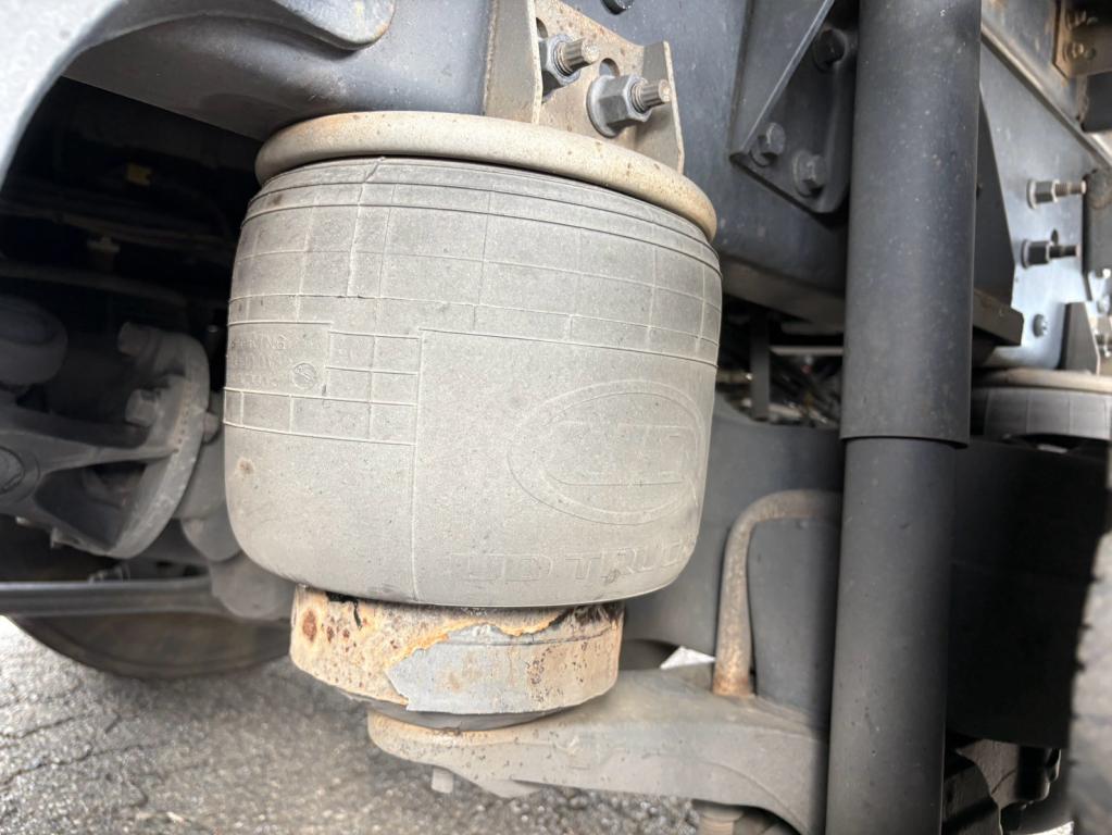 ＵＤ クオン 2PG-CG5CA(8x4)の写真17