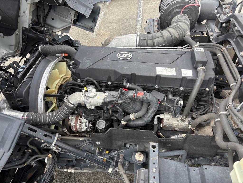 ＵＤ クオン 2PG-CG5CA(8x4)の写真18