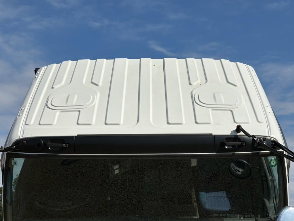 いすゞ ギガ QKG-CYZ77A(6x4)の写真20