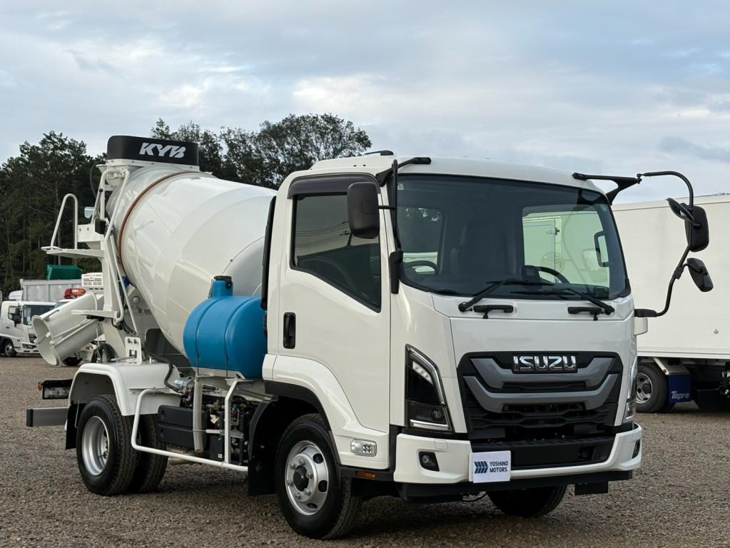 いすゞ フォワード 2PG-FRR90S4(2WD)の写真2