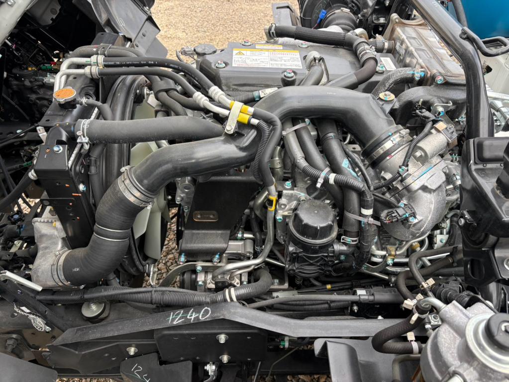 いすゞ フォワード 2PG-FRR90S4(2WD)の写真18