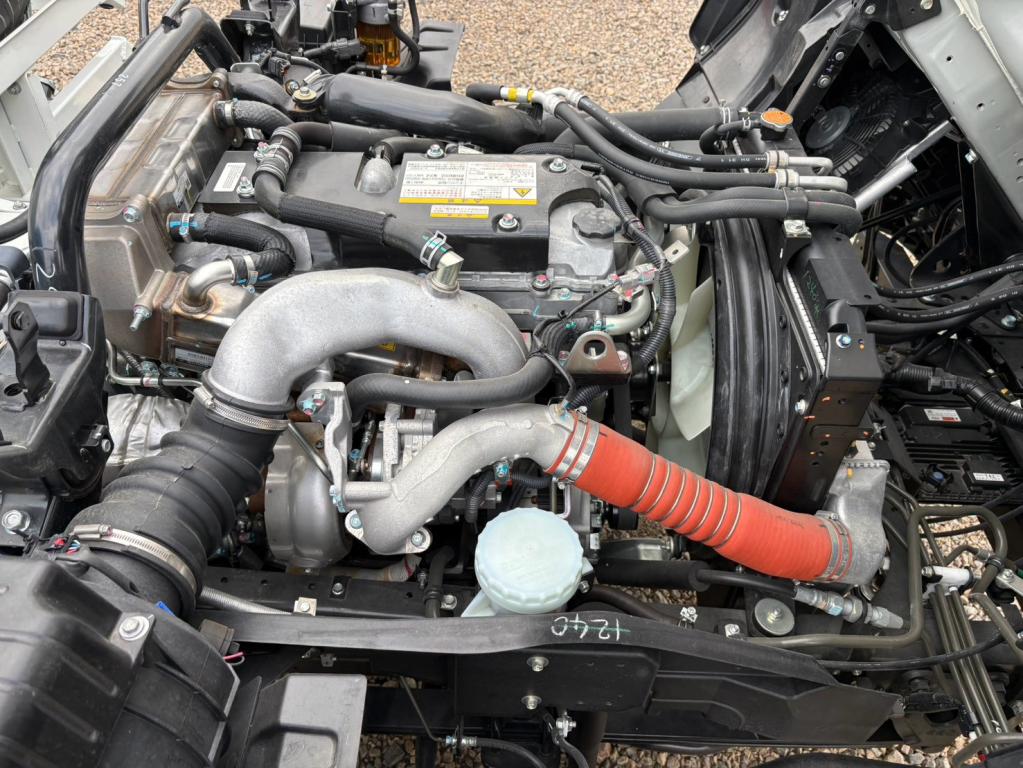 いすゞ フォワード 2PG-FRR90S4(2WD)の写真19