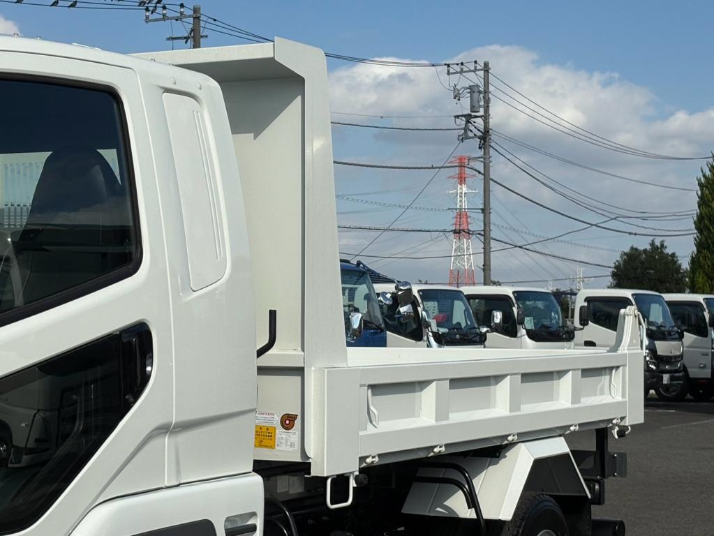 三菱 ファイター 2KG-FK62F(2WD)の写真6