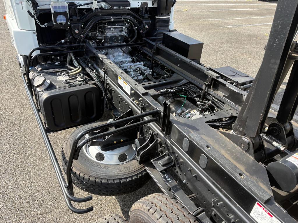 三菱 ファイター 2KG-FK62F(2WD)の写真15