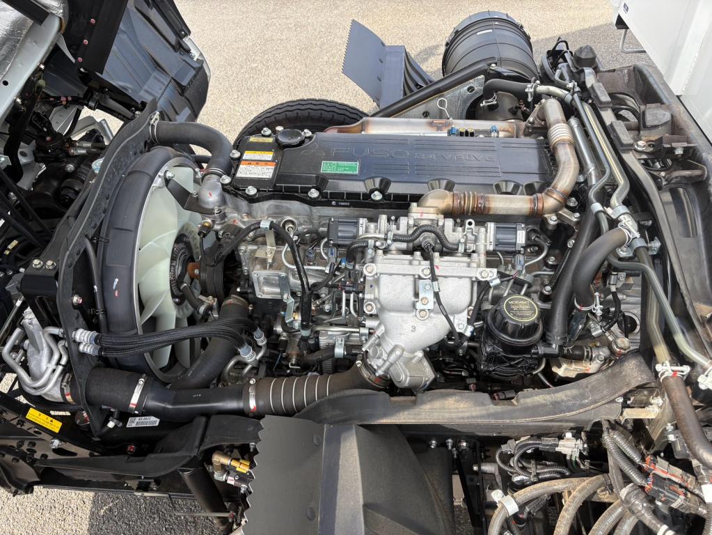 三菱 ファイター 2KG-FK62F(2WD)の写真18