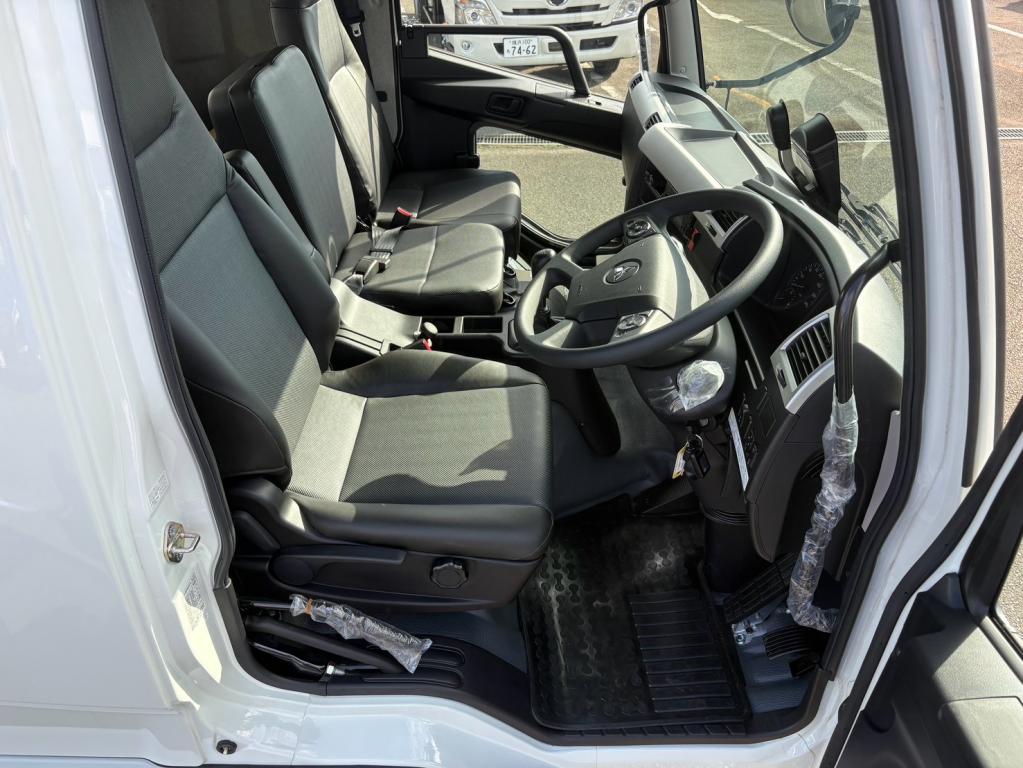 三菱 ファイター 2KG-FK62F(2WD)の写真21