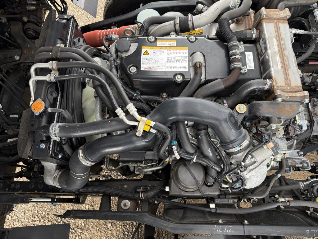 いすゞ フォワード 2RG-FRR90T4(2WD)の写真18