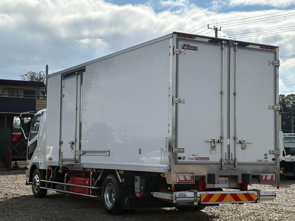 三菱 ファイター 2KG-FK64F(2WD)の写真3