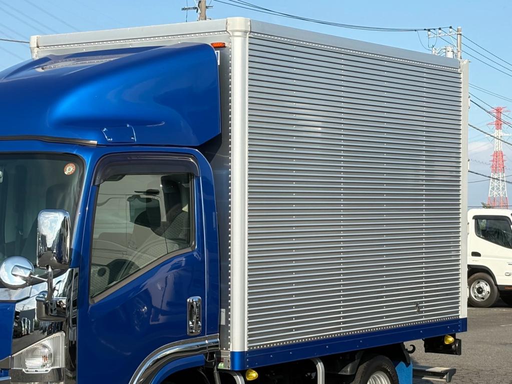 いすゞ エルフ 2RG-NLR88AN(2WD)の写真6