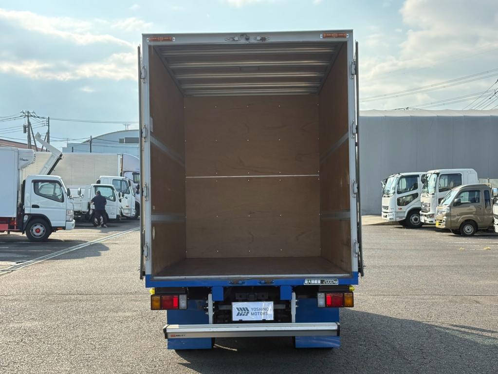 いすゞ エルフ 2RG-NLR88AN(2WD)の写真11