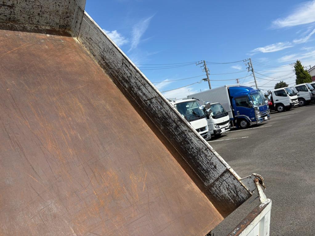 三菱 キャンター 2RG-FBA60(2WD)の写真10