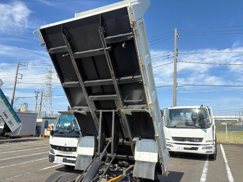 三菱 キャンター 2RG-FBA60(2WD)の写真13