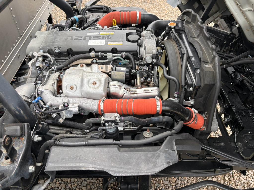 いすゞ エルフ 2RG-NPR88N(2WD)の写真18