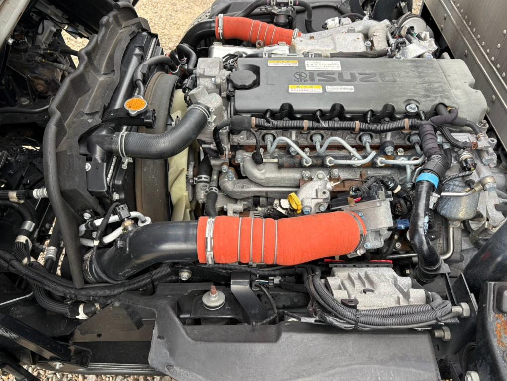 いすゞ エルフ 2RG-NPR88N(2WD)の写真19