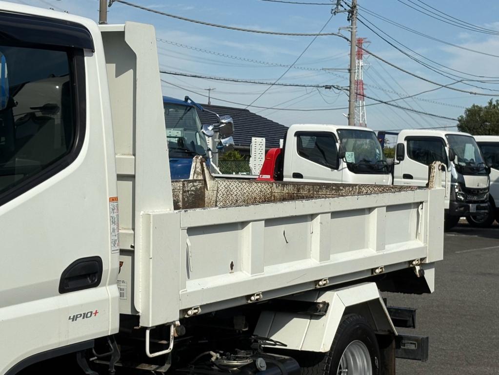 三菱 キャンター 2RG-FBA60(2WD)の写真6