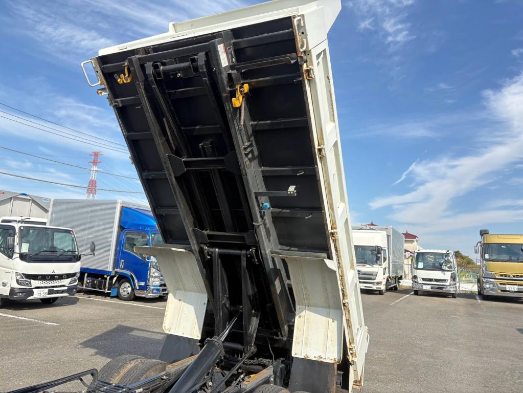 三菱 キャンター 2RG-FBA60(2WD)の写真14