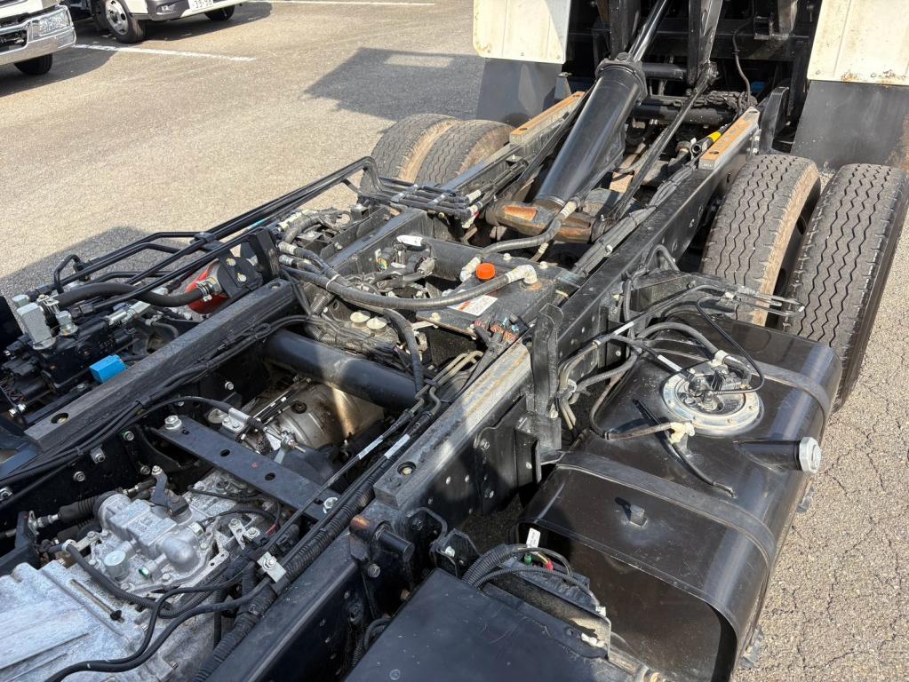三菱 キャンター 2RG-FBA60(2WD)の写真15