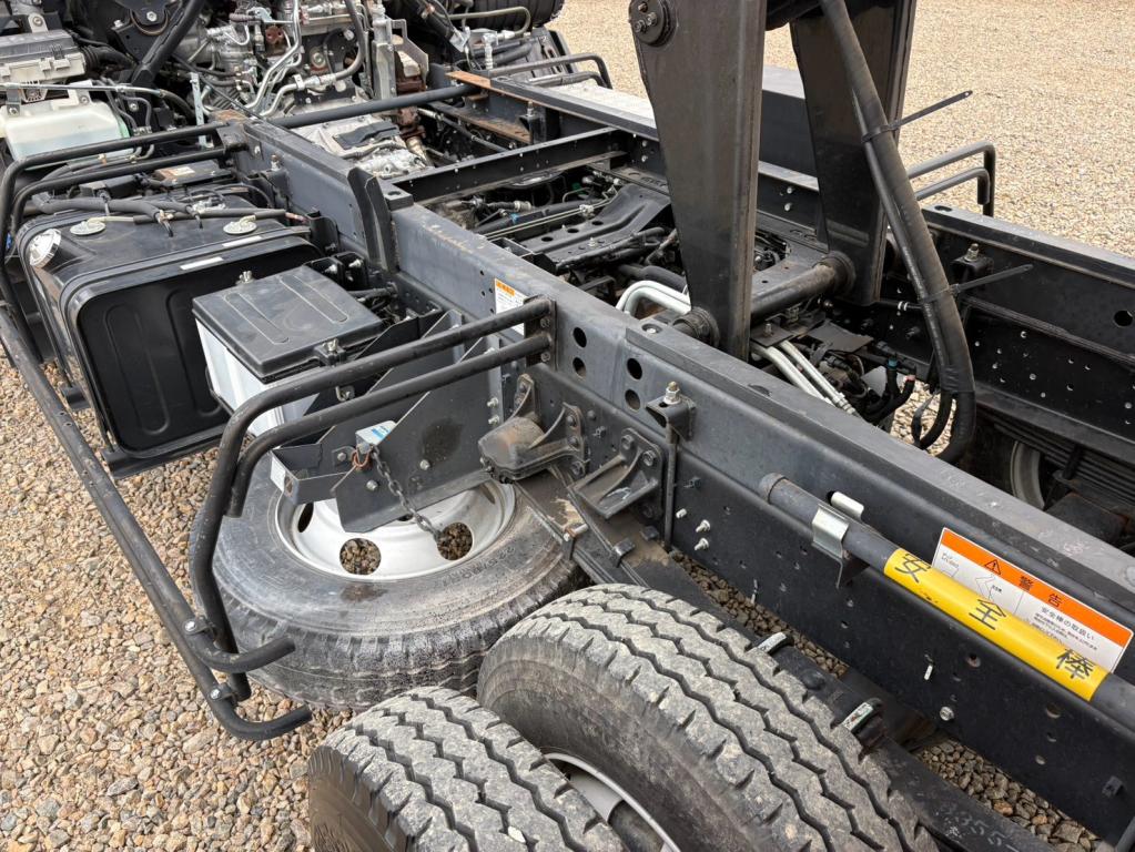 いすゞ フォワード 2RG-FRR90S2(2WD)の写真14