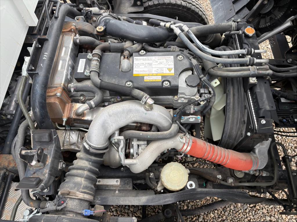 いすゞ フォワード 2RG-FRR90S2(2WD)の写真18