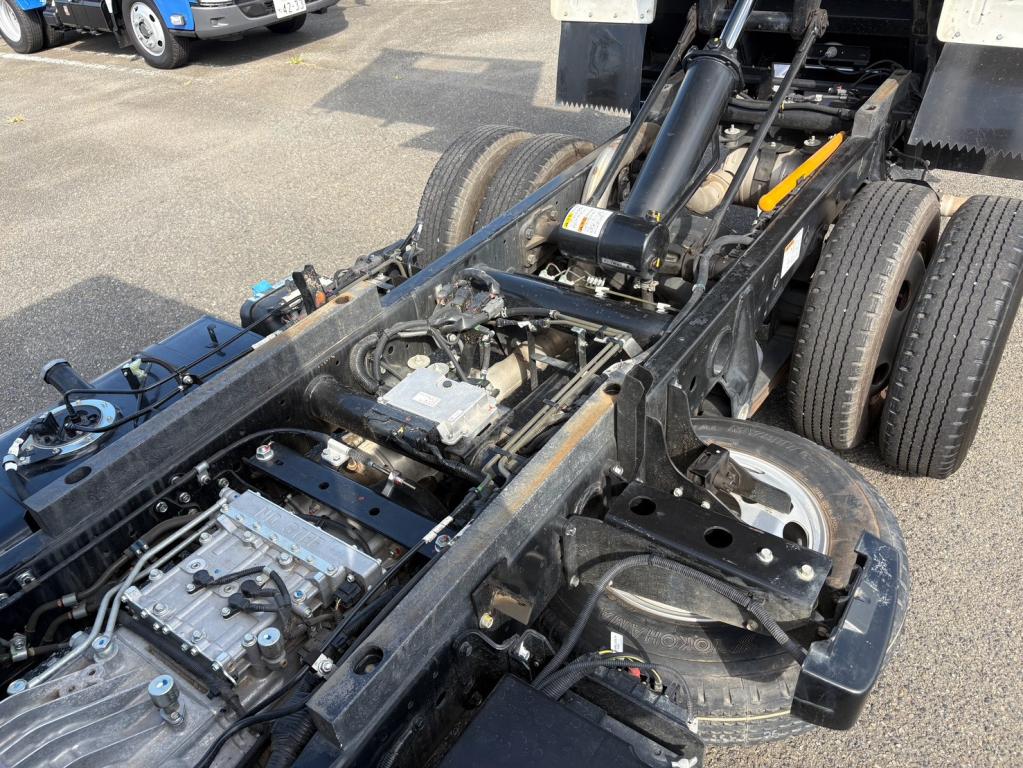 三菱 キャンター 2RG-FBA60(2WD)の写真14