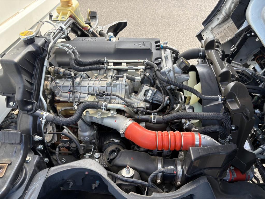 三菱 キャンター 2RG-FBA60(2WD)の写真19