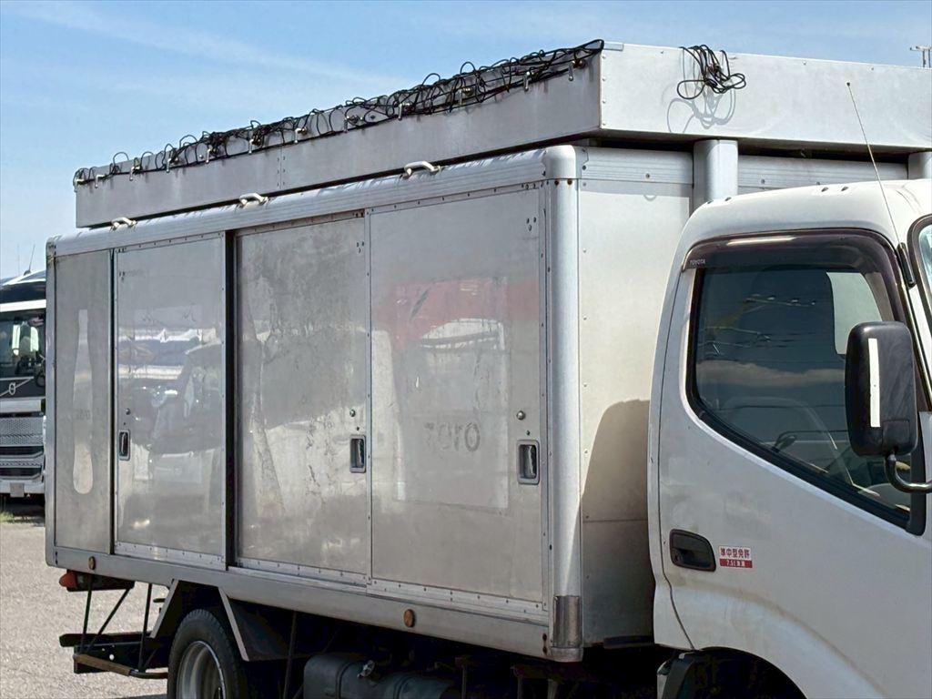 日野 デュトロ BDG-XZU344(2WD)の写真5