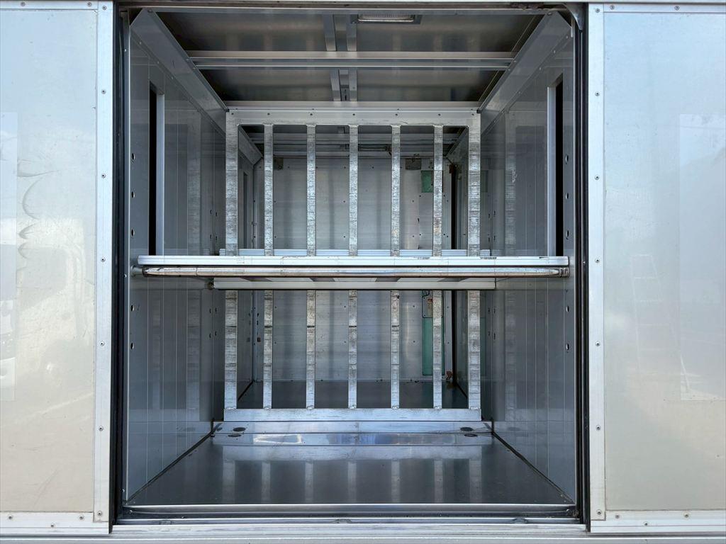 日野 デュトロ BDG-XZU344(2WD)の写真8