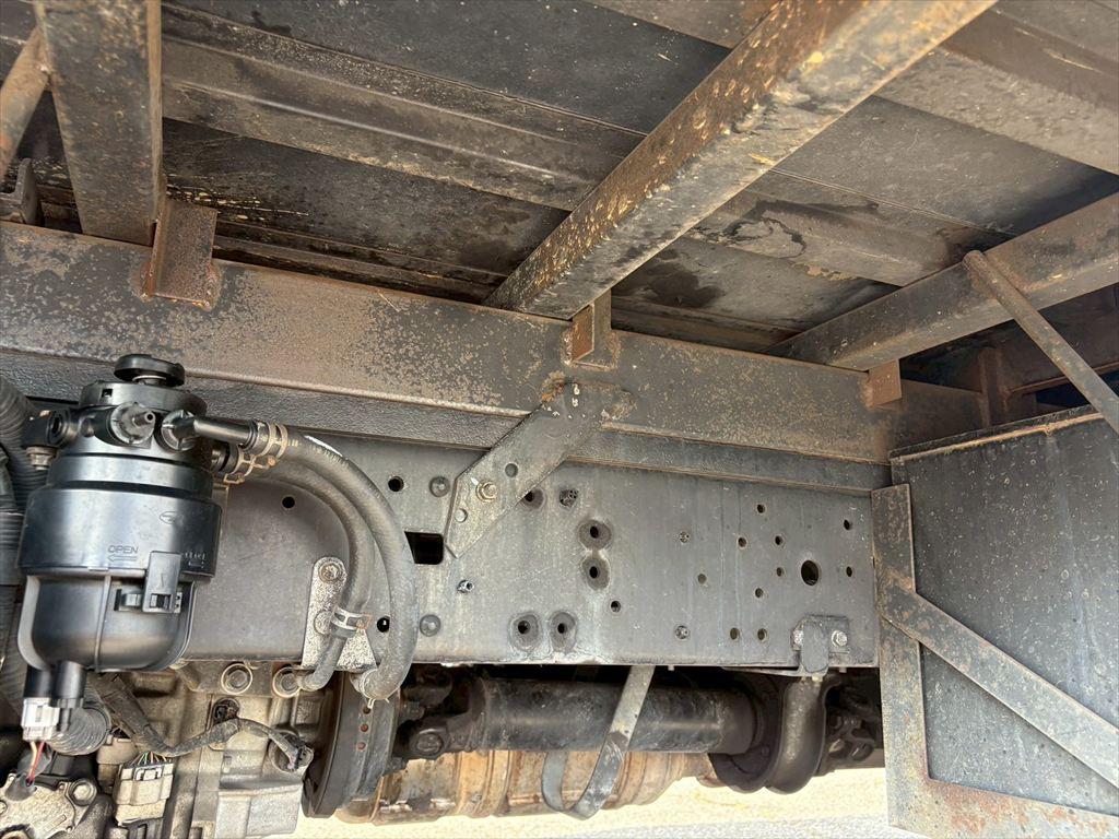 日野 デュトロ BDG-XZU344(2WD)の写真16