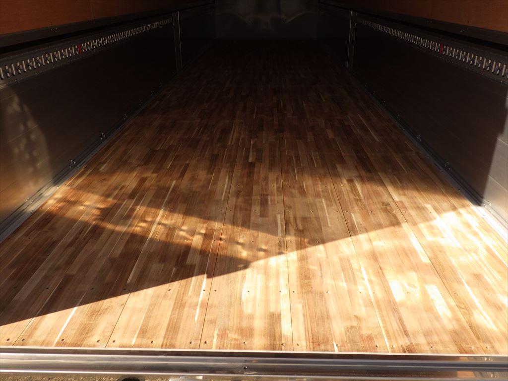 UD クオン 2RG-CG5FA(8x4)の写真11