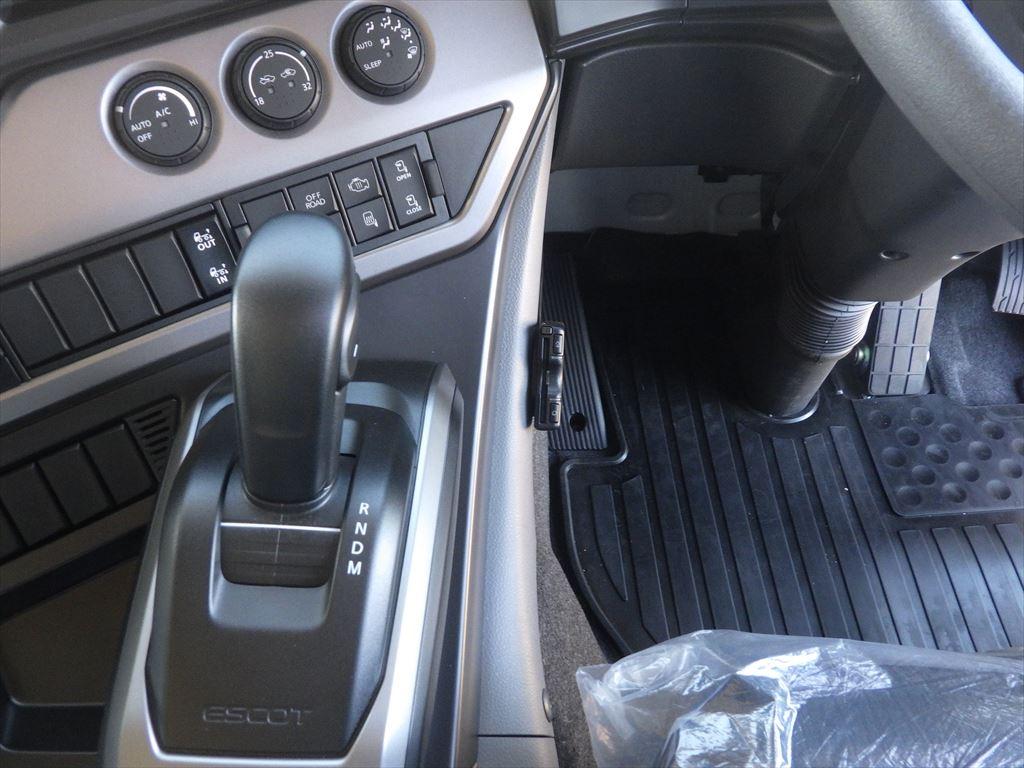 UD クオン 2RG-CG5FA(8x4)の写真23